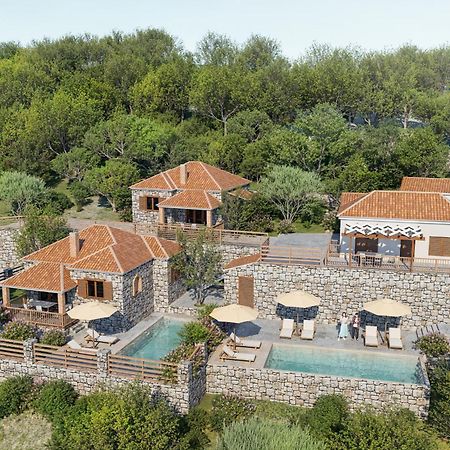 Vozas Villas - Traditional Houses With Great View ตรากากิ ภายนอก รูปภาพ