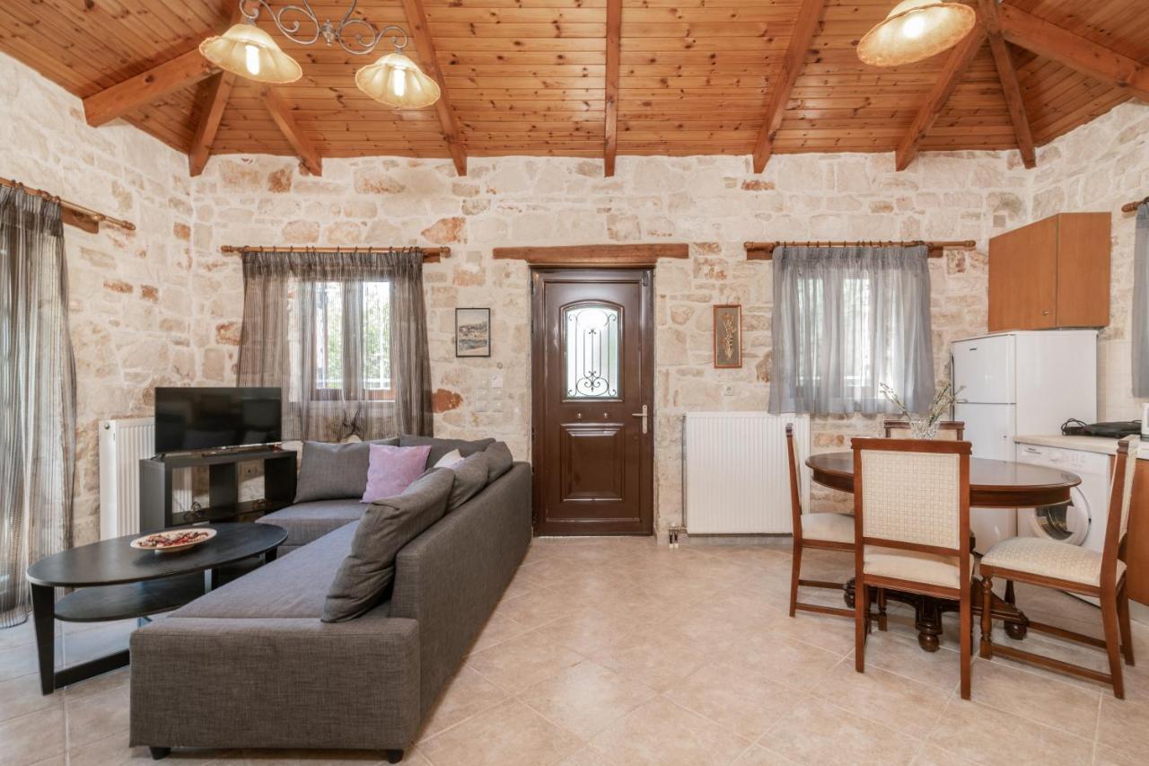 Vozas Villas - Traditional Houses With Great View ตรากากิ ภายนอก รูปภาพ