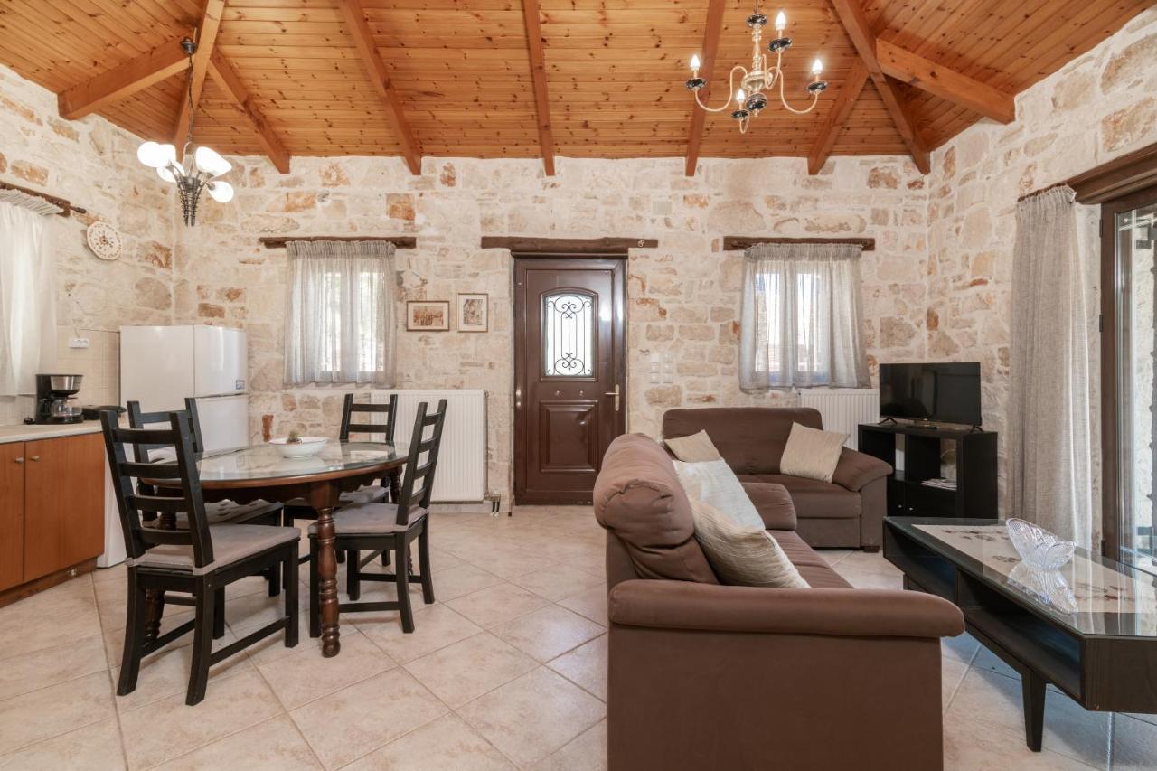 Vozas Villas - Traditional Houses With Great View ตรากากิ ภายนอก รูปภาพ